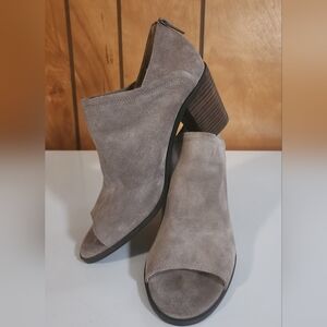 Lucky Brand Geniune Leather Women's Taupe Peep-Toe Ankle Boots Sz. 7.5